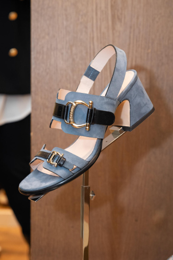 Fotoservizio/SS 2023/WOMEN/PRESENTAZIONE/POLLINI/DP2/59