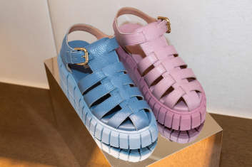 Fotoservizio/SS 2023/WOMEN/PRESENTAZIONE/POLLINI/DP2/87