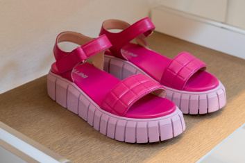 Fotoservizio/SS 2023/WOMEN/PRESENTAZIONE/POLLINI/DP2/96