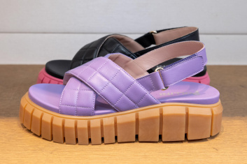 Fotoservizio/SS 2023/WOMEN/PRESENTAZIONE/POLLINI/DP2/91
