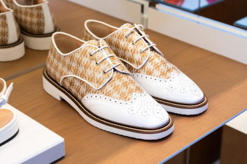 Fotoservizio/SS 2023/WOMEN/PRESENTAZIONE/POLLINI/DP2/106