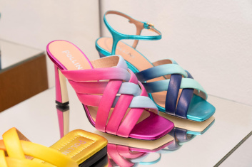 Fotoservizio/SS 2023/WOMEN/PRESENTAZIONE/POLLINI/DP2/107