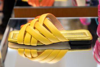 Fotoservizio/SS 2023/WOMEN/PRESENTAZIONE/POLLINI/DP2/108