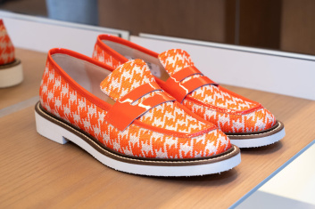 Fotoservizio/SS 2023/WOMEN/PRESENTAZIONE/POLLINI/DP2/104