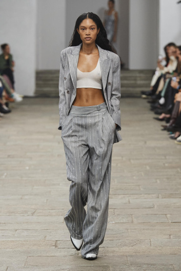 Fotoservizio/SS 2023/WOMEN/SFILATA/ERMANNO SCERVINO/DP2/0