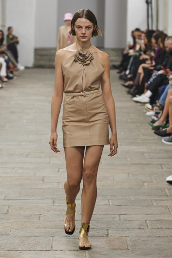 Fotoservizio/SS 2023/WOMEN/SFILATA/ERMANNO SCERVINO/DP2/19