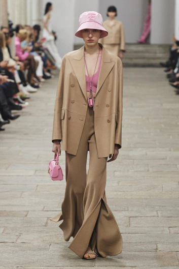 Fotoservizio/SS 2023/WOMEN/SFILATA/ERMANNO SCERVINO/DP2/20