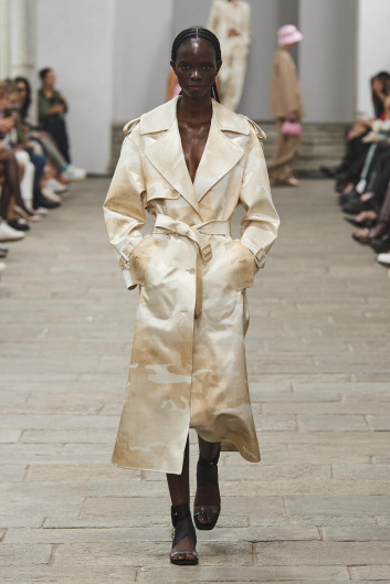 Fotoservizio/SS 2023/WOMEN/SFILATA/ERMANNO SCERVINO/DP2/27