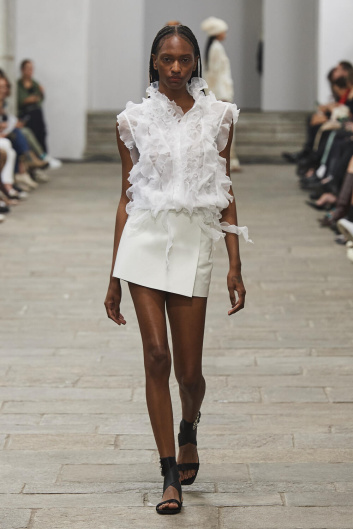 Fotoservizio/SS 2023/WOMEN/SFILATA/ERMANNO SCERVINO/DP2/37