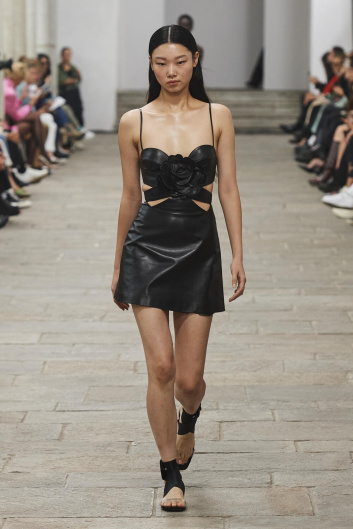 Fotoservizio/SS 2023/WOMEN/SFILATA/ERMANNO SCERVINO/DP2/46