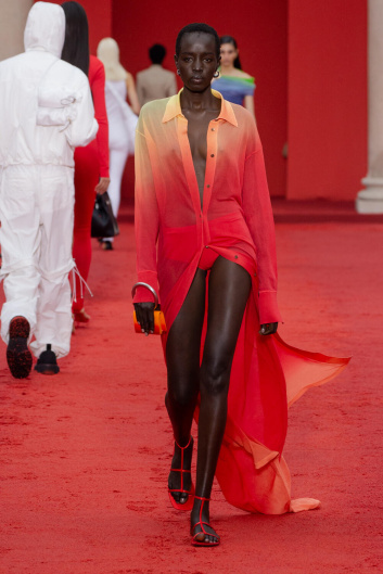 Fotoservizio/SS 2023/WOMEN/SFILATA/SALVATORE FERRAGAMO/DP2/16