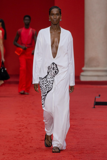 Fotoservizio/SS 2023/WOMEN/SFILATA/SALVATORE FERRAGAMO/DP2/27