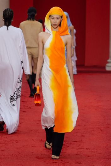 Fotoservizio/SS 2023/WOMEN/SFILATA/SALVATORE FERRAGAMO/DP2/37