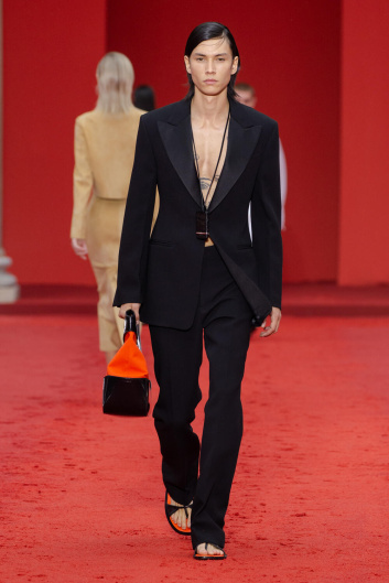 Fotoservizio/SS 2023/WOMEN/SFILATA/SALVATORE FERRAGAMO/DP2/32