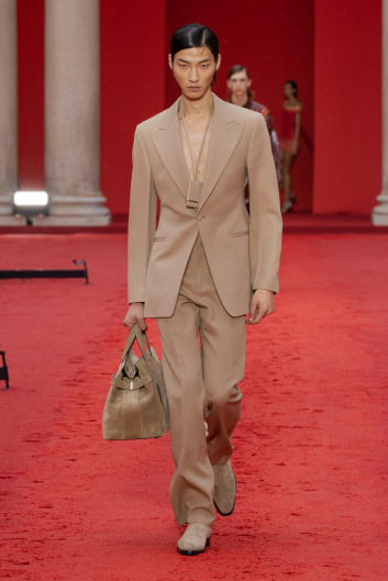 Fotoservizio/SS 2023/WOMEN/SFILATA/SALVATORE FERRAGAMO/DP2/45