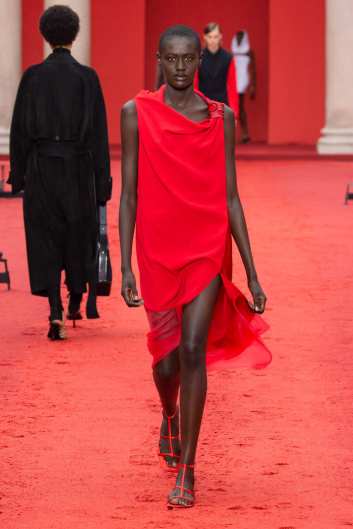 Fotoservizio/SS 2023/WOMEN/SFILATA/SALVATORE FERRAGAMO/DP2/48