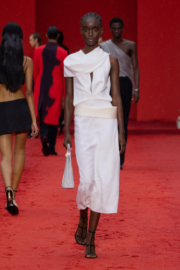 Fotoservizio/SS 2023/WOMEN/SFILATA/SALVATORE FERRAGAMO/DP2/54