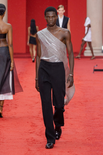 Fotoservizio/SS 2023/WOMEN/SFILATA/SALVATORE FERRAGAMO/DP2/55