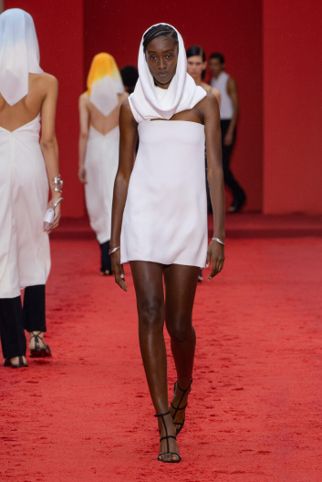 Fotoservizio/SS 2023/WOMEN/SFILATA/SALVATORE FERRAGAMO/DP2/50