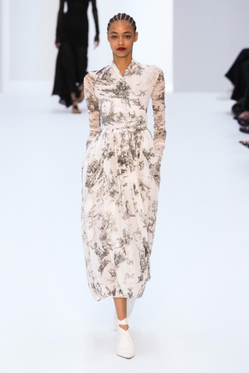 Fotoservizio/SS 2023/WOMEN/SFILATA/PHILOSOPHY DI LORENZO SERAFINI/DP2/6