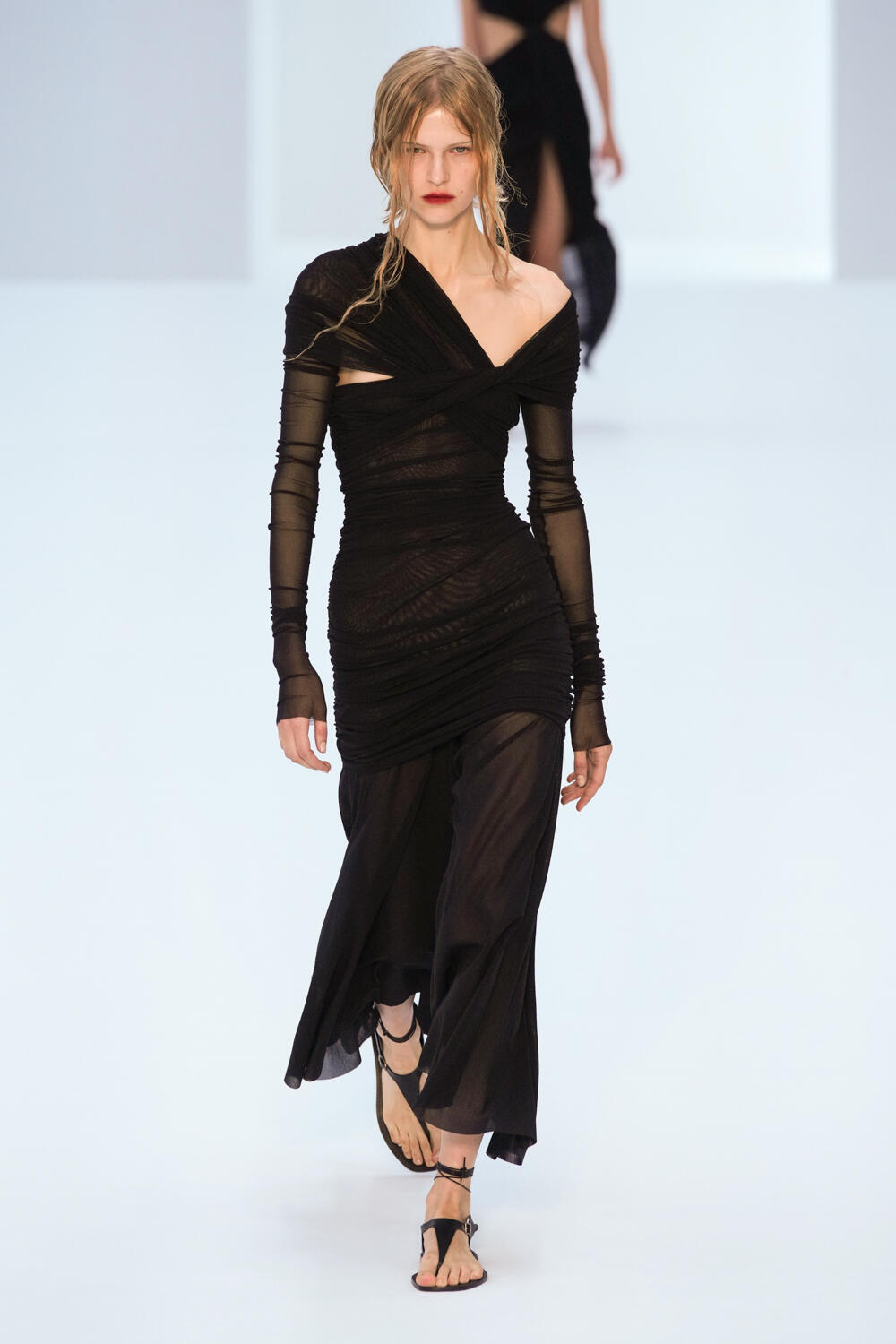 Fotoservizio/SS 2023/WOMEN/SFILATA/PHILOSOPHY DI LORENZO SERAFINI/DP2/7