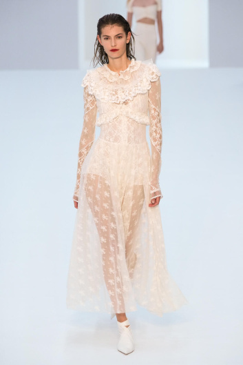 Fotoservizio/SS 2023/WOMEN/SFILATA/PHILOSOPHY DI LORENZO SERAFINI/DP2/10