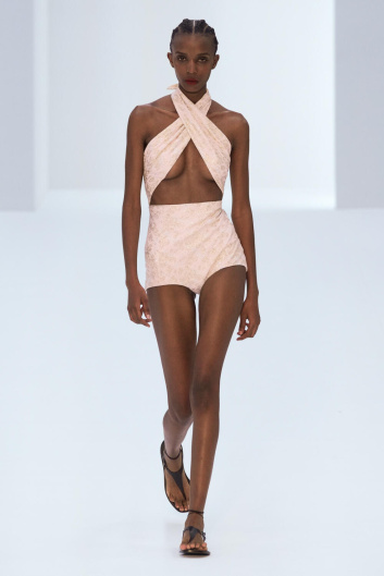 Fotoservizio/SS 2023/WOMEN/SFILATA/PHILOSOPHY DI LORENZO SERAFINI/DP2/6