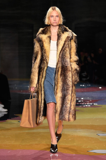 Fotoservizio/SS 2023/WOMEN/SFILATA/BOTTEGA VENETA/DP2/3