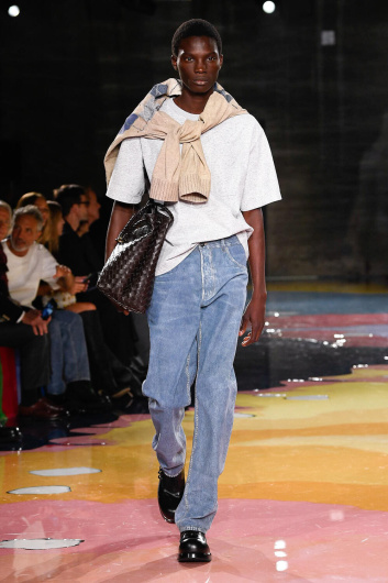Fotoservizio/SS 2023/WOMEN/SFILATA/BOTTEGA VENETA/DP2/1
