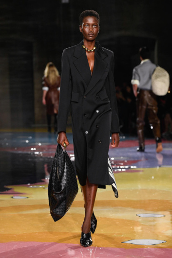Fotoservizio/SS 2023/WOMEN/SFILATA/BOTTEGA VENETA/DP2/13