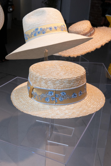 Fotoservizio/SS 2023/WOMEN/PRESENTAZIONE/BORSALINO/DP2/13