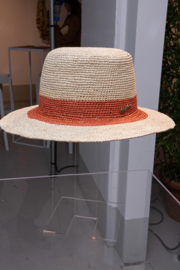 Fotoservizio/SS 2023/WOMEN/PRESENTAZIONE/BORSALINO/DP2/19