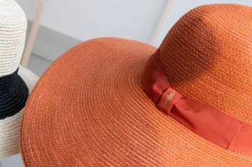Fotoservizio/SS 2023/WOMEN/PRESENTAZIONE/BORSALINO/DP2/38