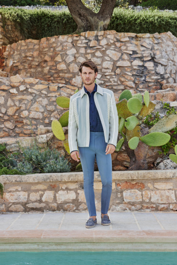 Fotoservizio/SS 2023/WOMEN/PRESENTAZIONE/RAMZEN/DP2/9