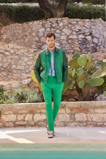 Fotoservizio/SS 2023/WOMEN/PRESENTAZIONE/RAMZEN/DP2/24