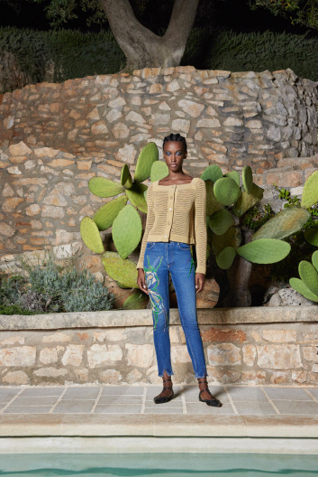 Fotoservizio/SS 2023/WOMEN/PRESENTAZIONE/RAMZEN/DP2/25