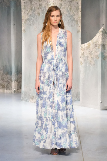 Fotoservizio/SS 2023/WOMEN/SFILATA/LUISA BECCARIA/DP2/23