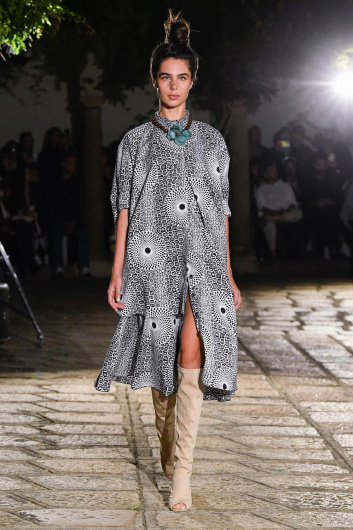 Fotoservizio/SS 2023/WOMEN/SFILATA/FRANCESCA LIBERATORE/DP2/1