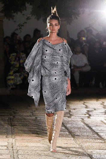Fotoservizio/SS 2023/WOMEN/SFILATA/FRANCESCA LIBERATORE/DP2/3