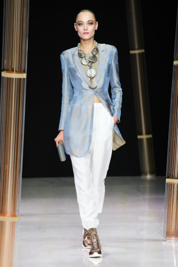 Fotoservizio/SS 2023/WOMEN/SFILATA/GIORGIO ARMANI/DP2/4