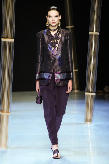 Fotoservizio/SS 2023/WOMEN/SFILATA/GIORGIO ARMANI/DP2/23
