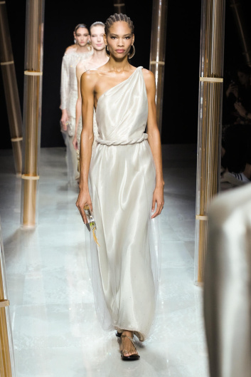 Fotoservizio/SS 2023/WOMEN/SFILATA/GIORGIO ARMANI/DP2/49