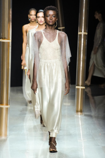 Fotoservizio/SS 2023/WOMEN/SFILATA/GIORGIO ARMANI/DP2/47