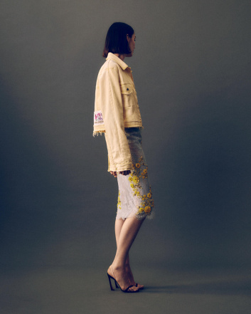 Fotoservizio/SS 2023/WOMEN/PRESENTAZIONE/DES_PHEMMES/DP2/20