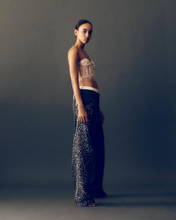Fotoservizio/SS 2023/WOMEN/PRESENTAZIONE/DES_PHEMMES/DP2/31