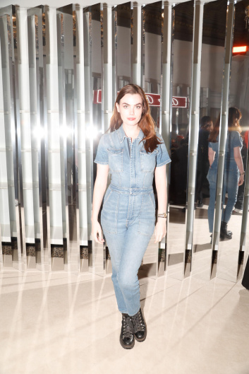 Fotoservizio/SS 2023/WOMEN/PRESENTAZIONE/GIUSEPPE ZANOTTI/DP2/25