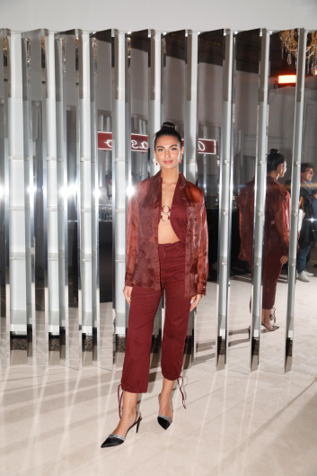 Fotoservizio/SS 2023/WOMEN/PRESENTAZIONE/GIUSEPPE ZANOTTI/DP2/35