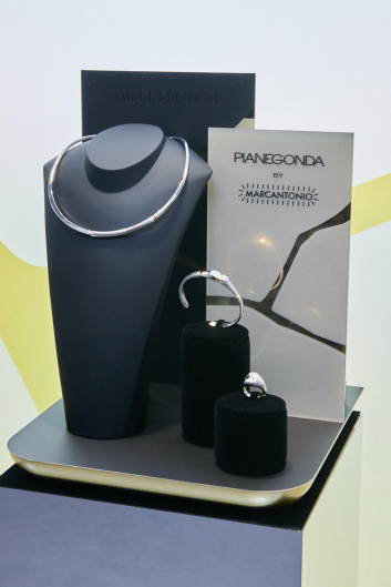 Fotoservizio/SS 2023/DESIGN/EVENTO/PIANEGONDA/DP2/27