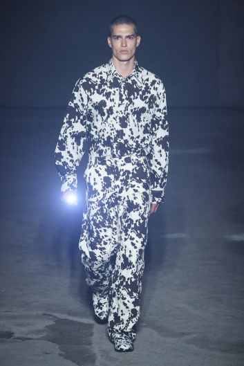 Fotoservizio/SS 2024/MEN/SFILATA/MSGM/DP2/3