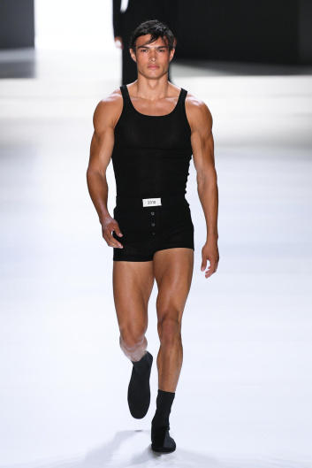 Fotoservizio/SS 2024/MEN/SFILATA/DOLCE & GABBANA/DP2/8
